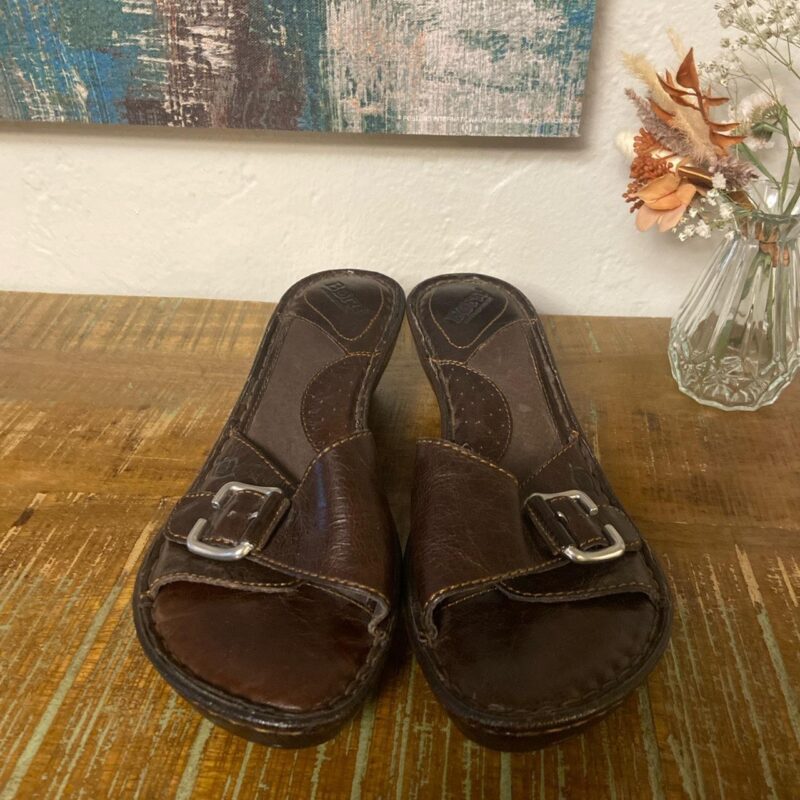 Born Women's Brown Sandals